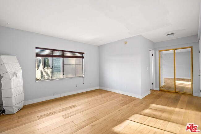 Building Photo - 4771 La Villa Marina