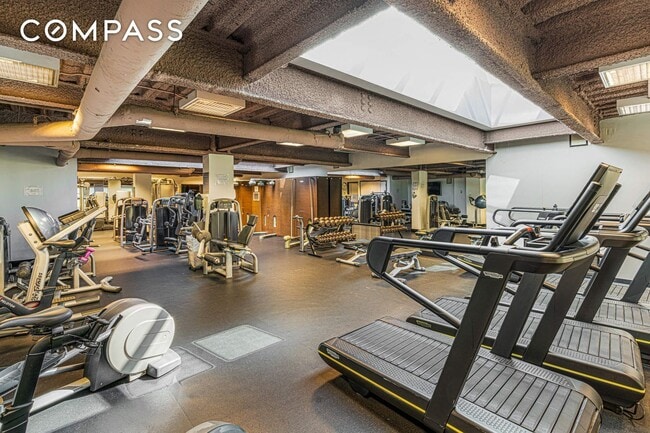 Building Photo - 150 Myrtle Ave