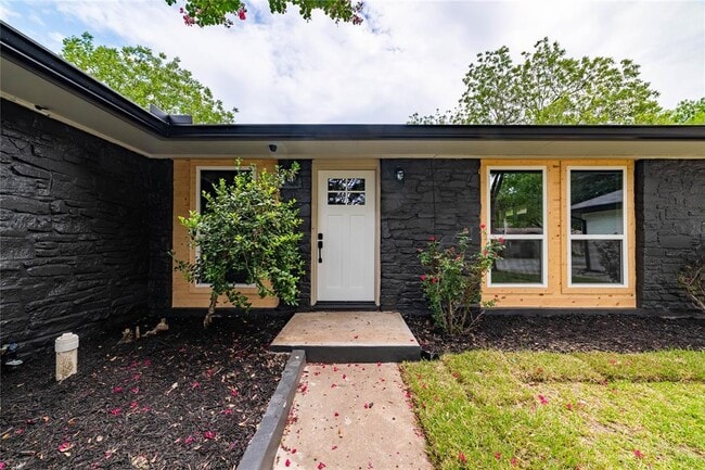 Building Photo - 7300 Fred Morse Dr