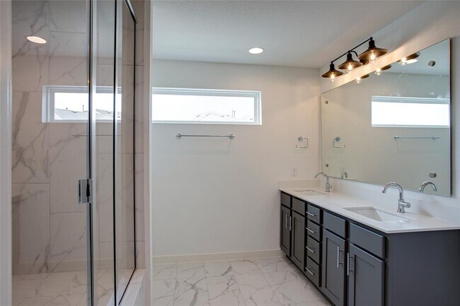 Building Photo - 5160 N A.W. Grimes Blvd