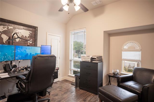 Building Photo - 9013 Athens Dr