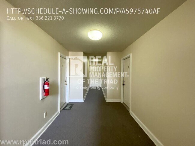 Building Photo - Available Soon -Updated 2BR/2BA Condo in M...