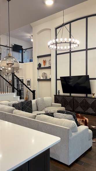 Building Photo - 3012 Mulberry Ave