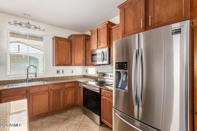 Building Photo - 4334 E Carla Vista Dr