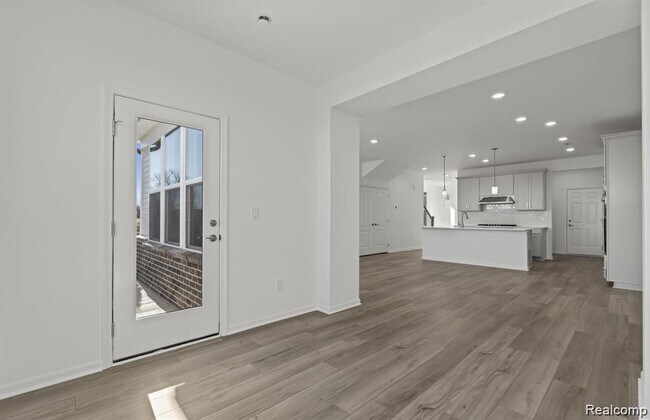 Building Photo - 5570 E Spaniel Dr