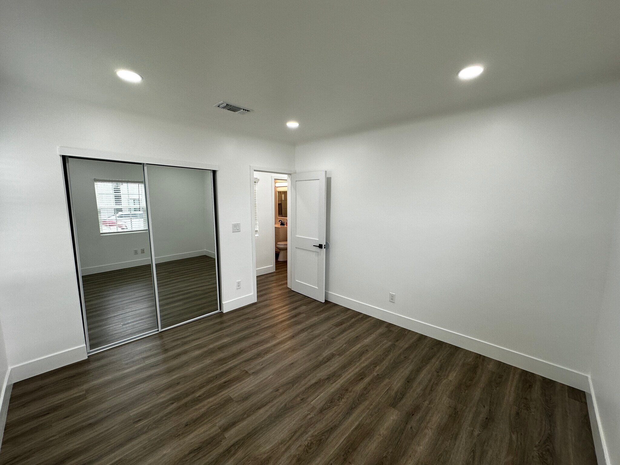 Bedroom 2 - 2925 Artesia Blvd