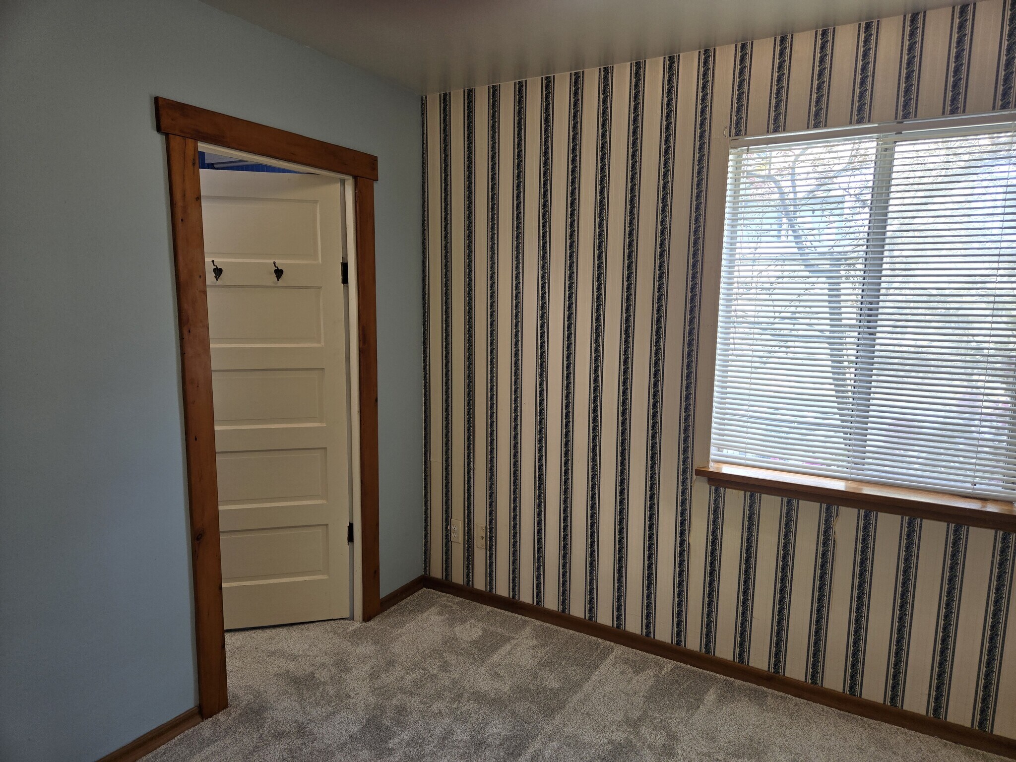 2nd Bdrm door 2 PwdrRm - 4005 N 24th St