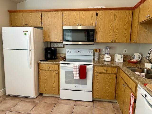 Building Photo - 4841 Kingston Cir