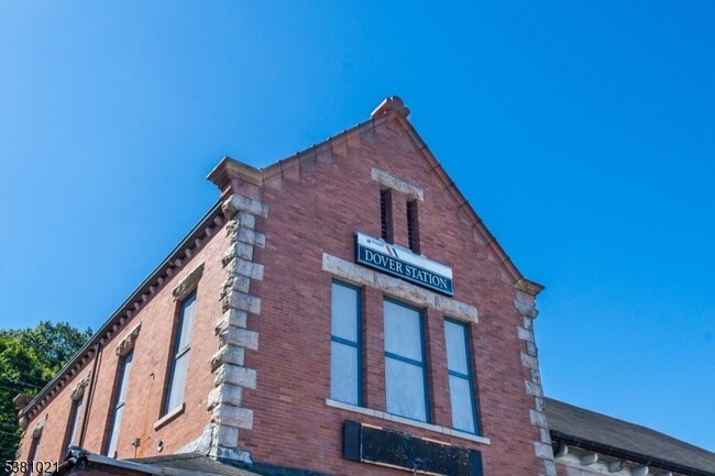 Building Photo - 56 C E Blackwell St
