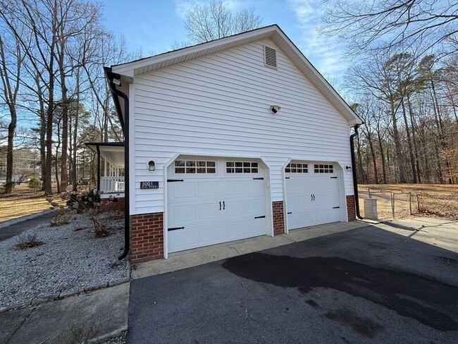 Building Photo - 3001 Eric St