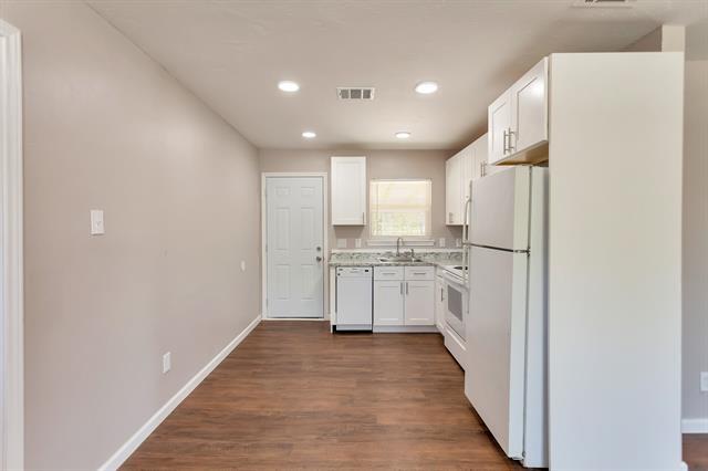 Building Photo - 2038 Evergreen St