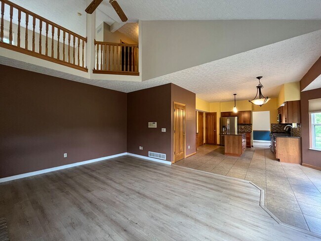 Building Photo - Spacious 3-Bed, 2.5-Bath Home in Desirable...