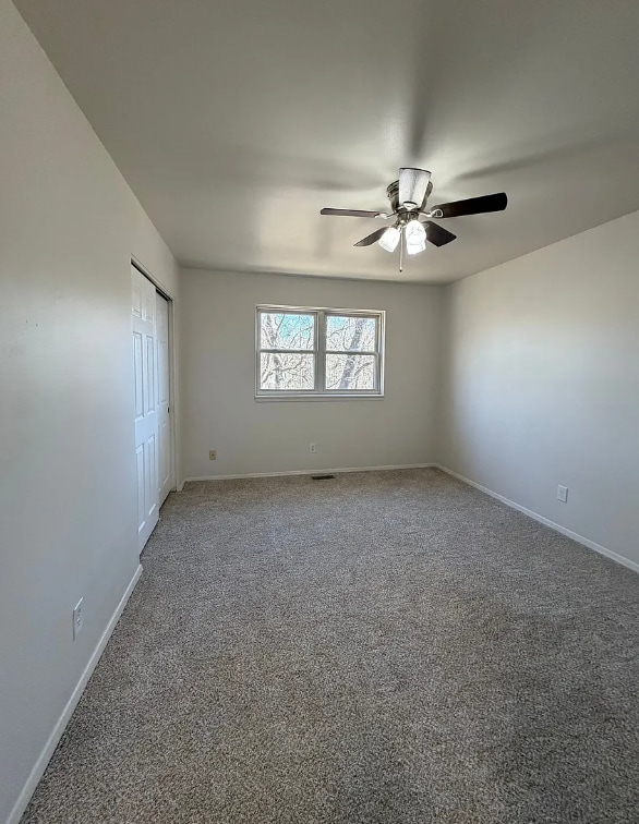 Building Photo - 5711 NW Hillside Dr