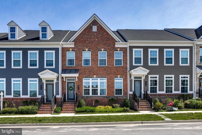 Building Photo - 6416 Greenleigh Ave