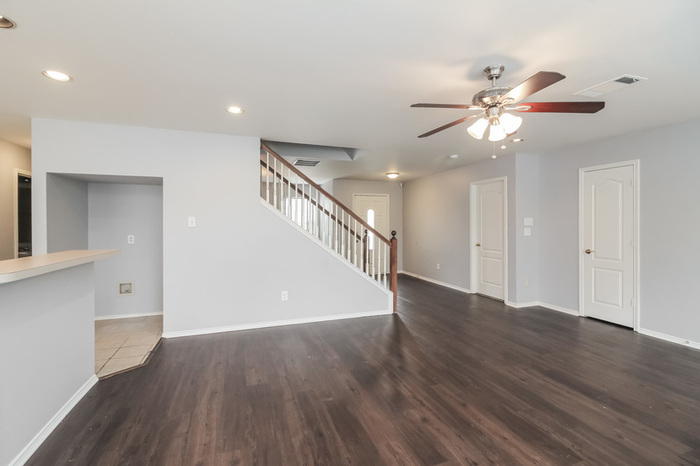 Building Photo - 1325 Forest Creek
