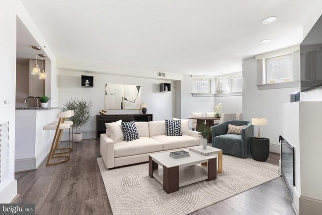 Building Photo - 20 Logan Cir NW