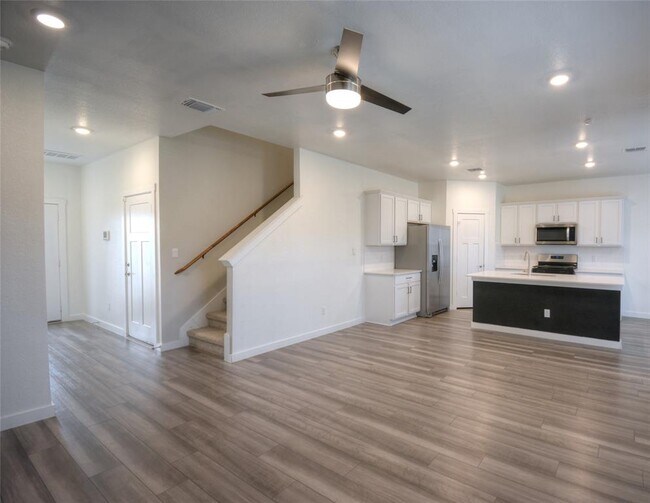 Building Photo - 1137 Tipton St