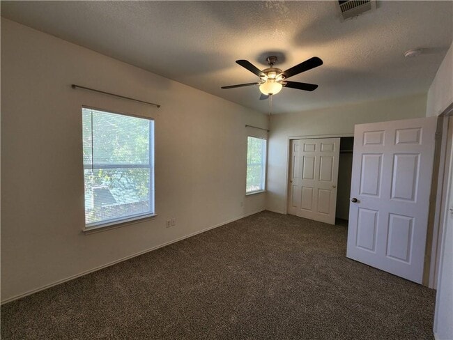 Building Photo - 304 Windridge Village Cove