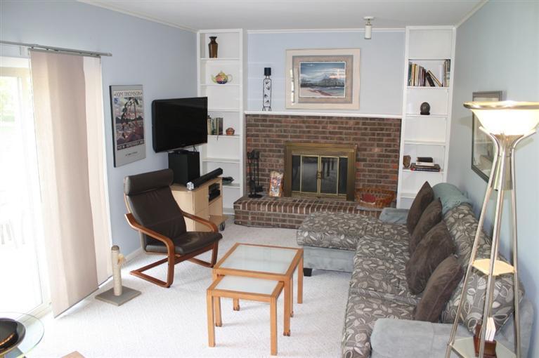 Building Photo - 5813 Rothbury Ct