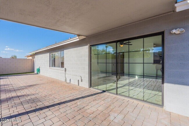 Building Photo - 5248 N 102nd Ave