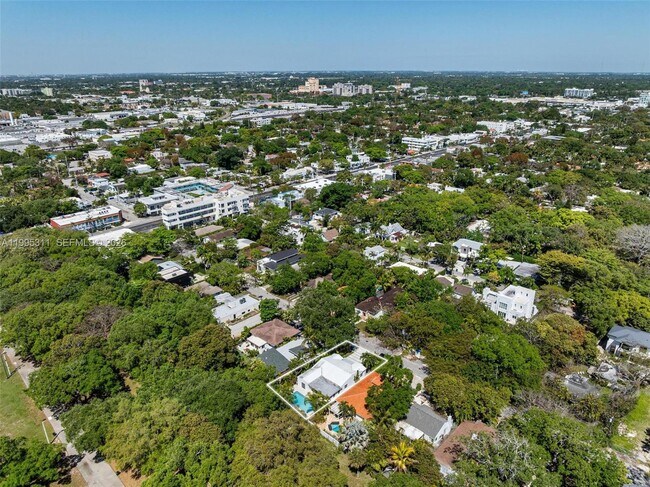 Building Photo - 696 NE 67th St