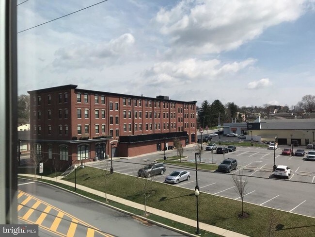 Building Photo - 210 S Mill Rd