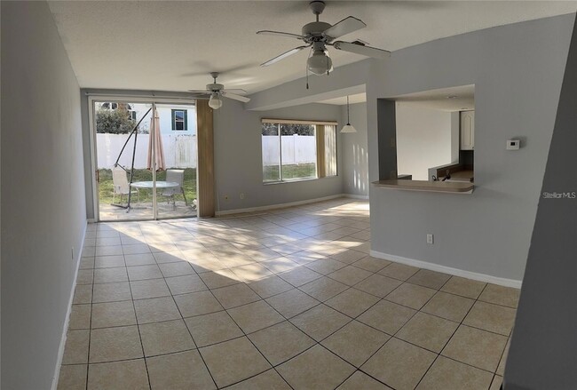 Building Photo - 722 Washington Palm Loop