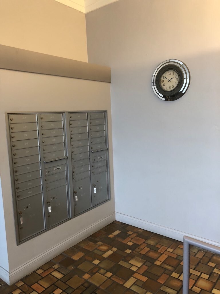 Mail Center - 7020 S Jeffery Ave
