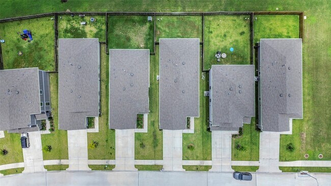 Building Photo - 23663 Cranberry Grader Ln