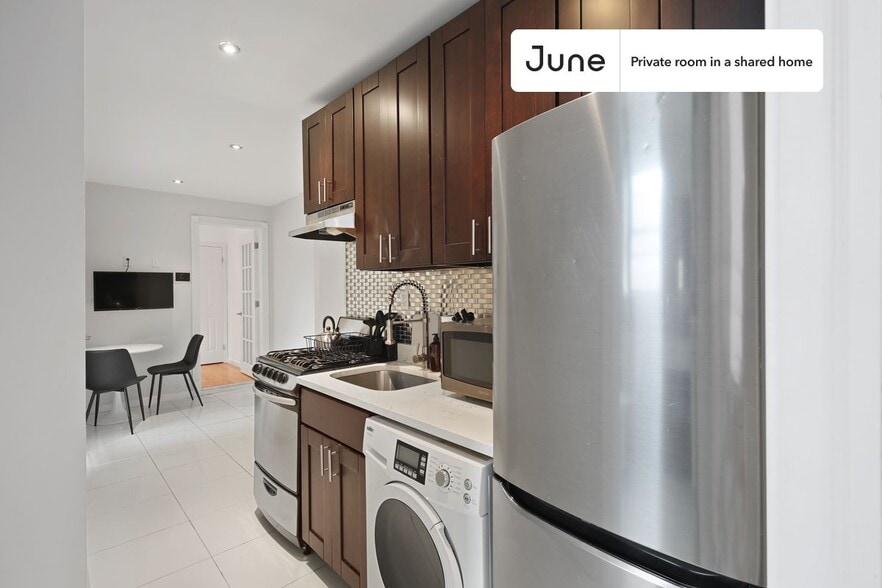 Building Photo - Room in Shared 3 bed/1 bath home in Upper West Side