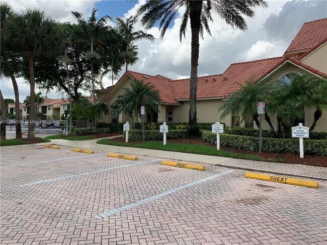 Building Photo - 1247 SW 46th Ave