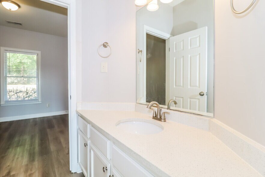 Building Photo - 8964 Minda Path Cove