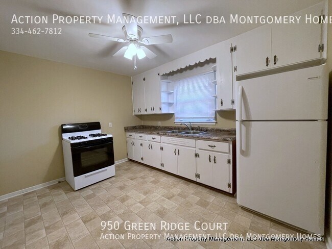 Building Photo - 950 Green Ridge Ct