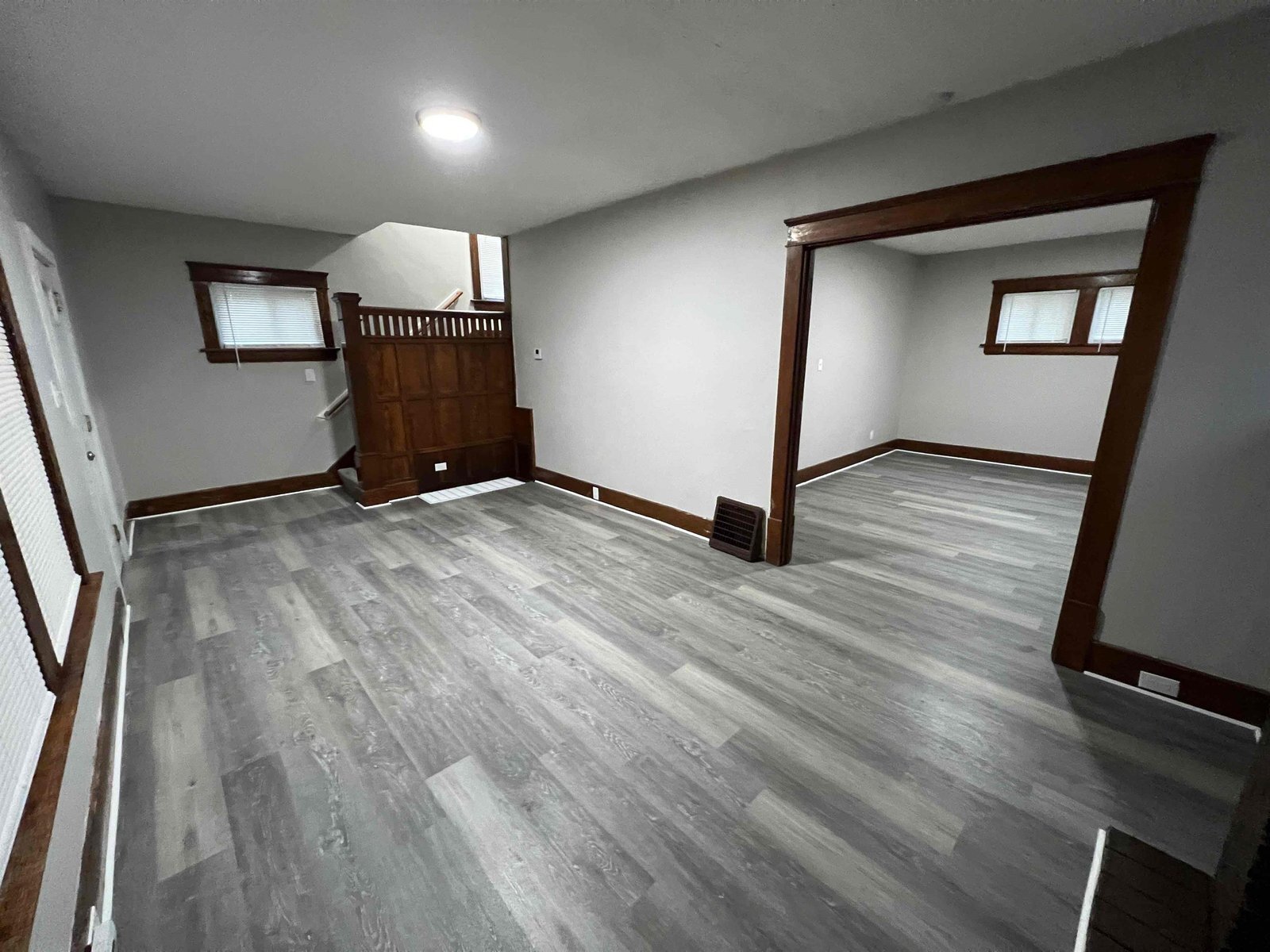 Building Photo - 1027 Delia Ave