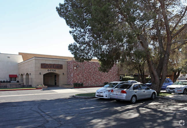 Primary Photo - Arbor Court II