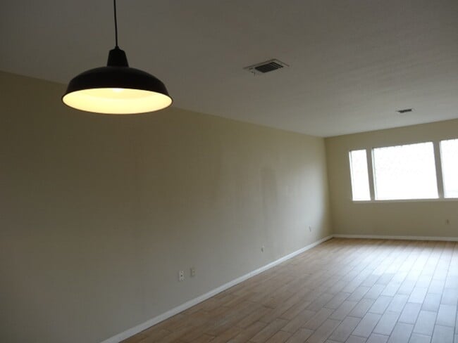 Building Photo - 5522 Deep Forest Dr