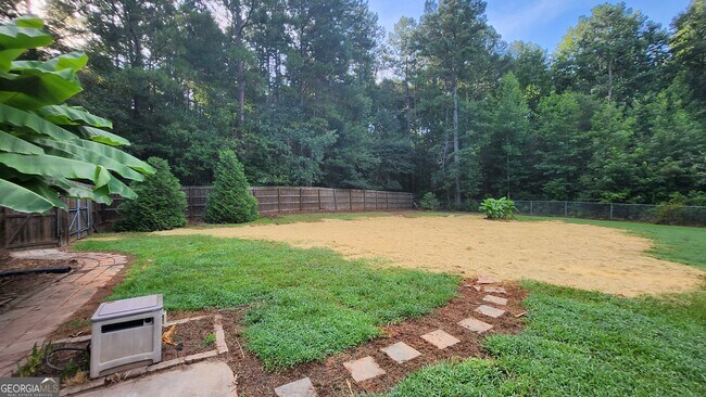 Building Photo - 135 Riverside Ct