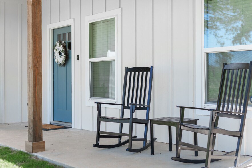 Building Photo - 8300 Lone Star Rd