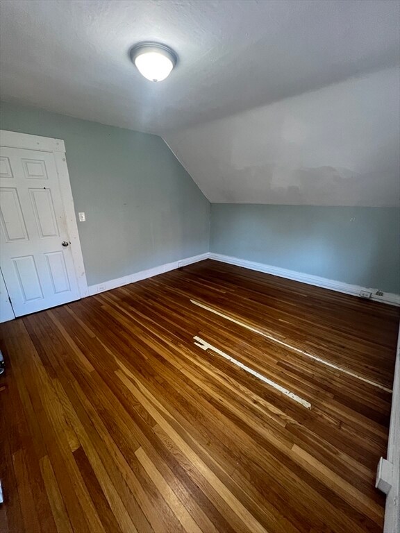 Building Photo - 17 Bowers St