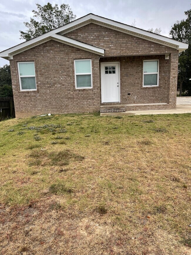 Primary Photo - 5317 E Nettleton Ave