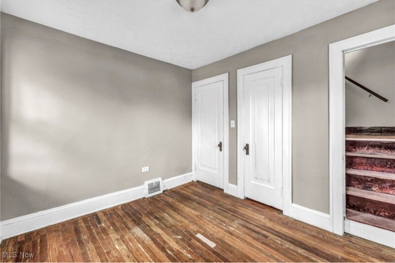 Building Photo - 955 Dresden Rd