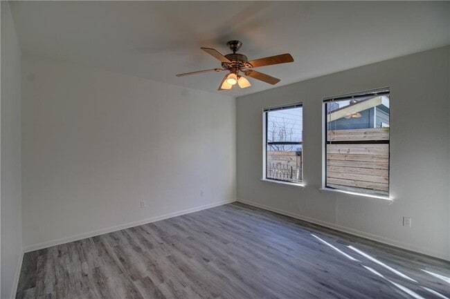 Building Photo - 2717 Santa Rosa St