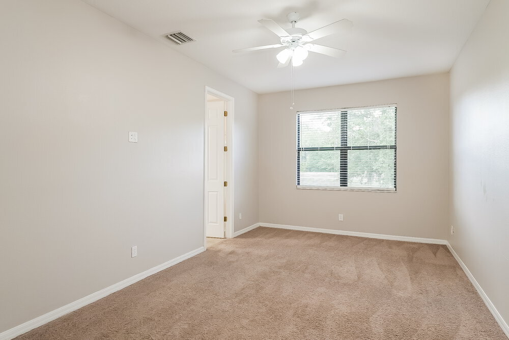 Building Photo - 20355 Chestnut Grove Dr