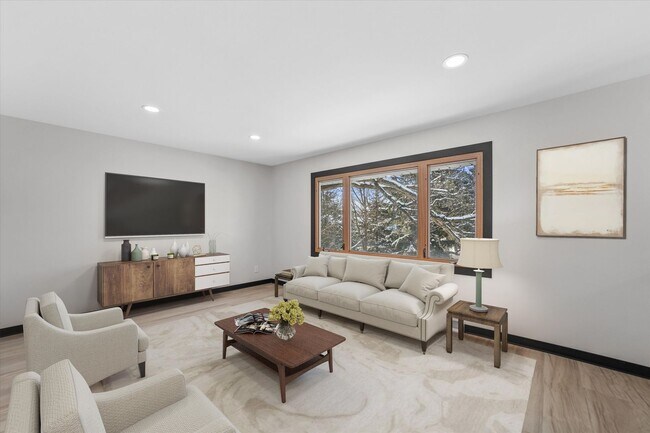 Building Photo - 666-668 Hearne Ct.