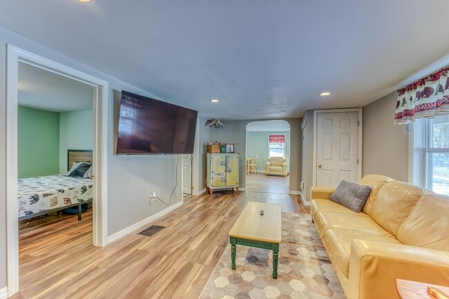 Building Photo - 28 Jodo Way