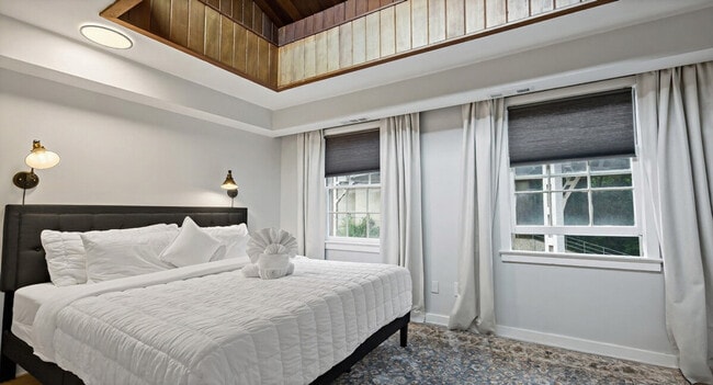 Building Photo - 3590 Water St NW