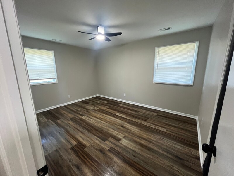 Building Photo - 3313 E 17th Ave