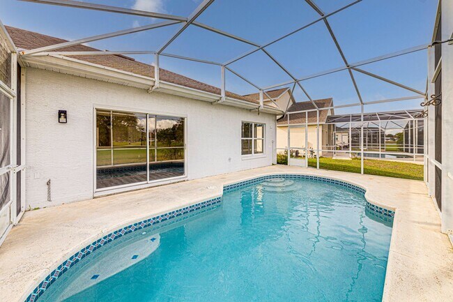 Building Photo - 745 Jaybee Ave