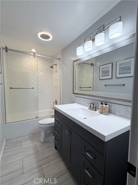 Building Photo - 6716 Earhart Ave