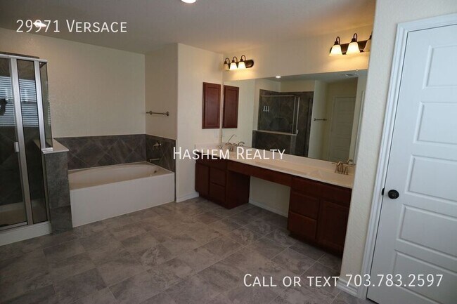 Building Photo - 29971 Versace-